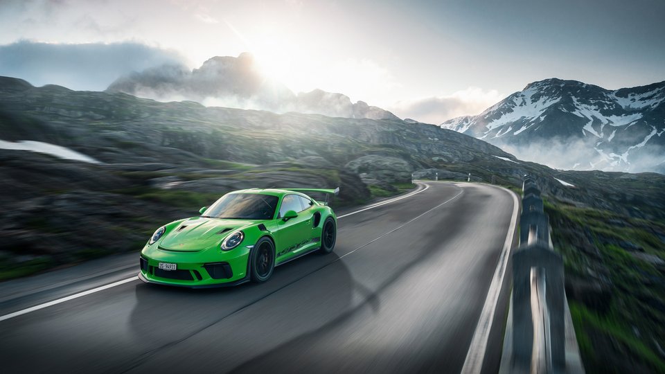 绿色保时捷跑车 2021 Porsche Gt3rs 飞驰的超跑 高清壁纸 4K-PixStock 源像素