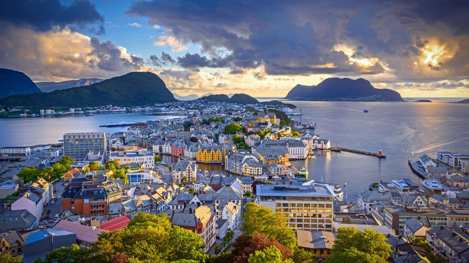 北欧风光 挪威城市景观 夕阳 海边小镇 高清风景桌布壁纸 4K-PixStock 源像素